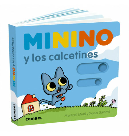 Minino y los calcetines.